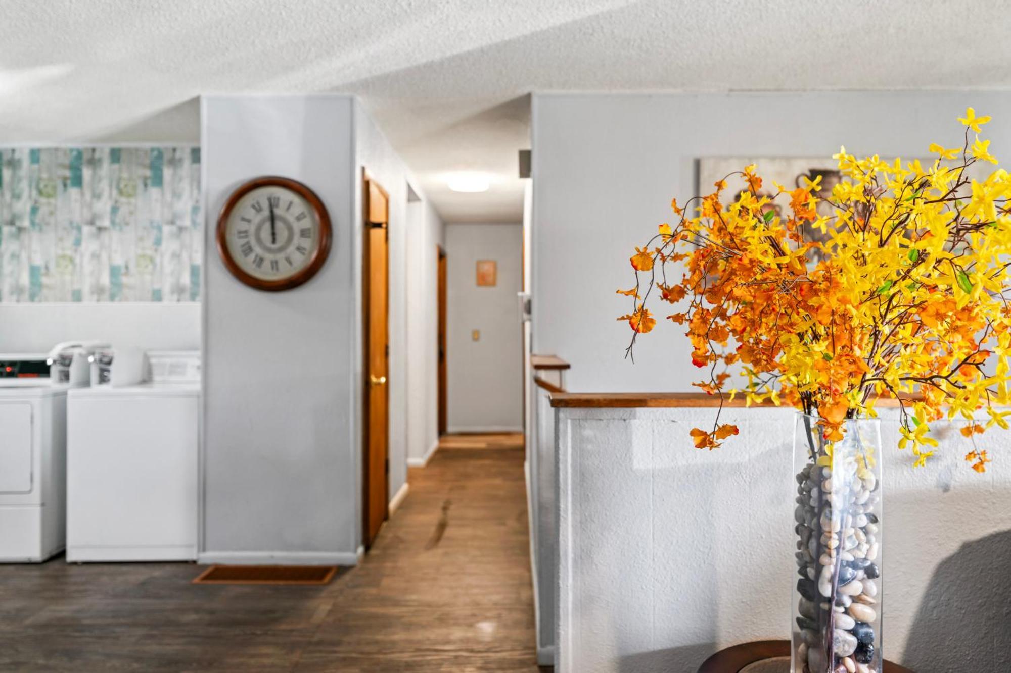 Compact, Comfortable And Cozy Too Anchorage Exterior foto